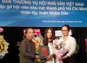 Hội Nhà văn Việt Nam trao giải thưởng cho cố nhà văn Lê Văn Nghĩa