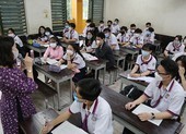 Thầy trò hứng khởi trong ngày đầu học trực tiếp