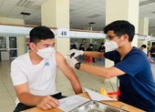 Các trường đại học 'tốc lực' phủ vắc xin COVID-19 cho sinh viên