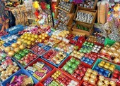 Khách 'thắt chặt hầu bao', thị trường Giáng Sinh trầm lắng