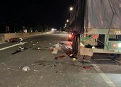 Bình Thuận: Tông đuôi xe tải đang dừng, 3 thiếu nữ thương vong
