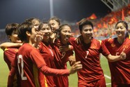 Huỳnh Như đưa Việt Nam vào chung kết với Thái Lan