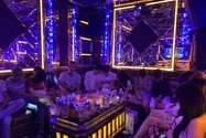 26 người dương tính với ma túy trong quán karaoke ở Quảng Nam 