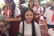 Hoa hậu Ngọc Hân mang Tủ sách Nhân Ái đến học sinh Phú Quốc 