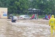 Hà Nội, Vĩnh Phúc ngập cục bộ sau trận mưa đêm