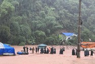 TP Sơn La ngập nặng sau mưa lớn