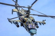 VIDEO: Cận cảnh ‘cá sấu’ Ka-52 được tiếp đạn, không kích mục tiêu Ukraine