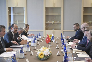 Cuộc hội đàm giữa phái đoàn Phần Lan và các người đồng cấp Thổ Nhĩ Kỳ ngày 25-5. Ảnh: AP