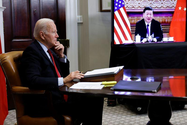 Chủ tịch Trung Quốc Tập Cận Bình và Tổng thống Mỹ Joe Biden trong cuộc điện đàm căng thẳng ngày 28-7. Ảnh: REUTERS
