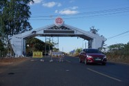 Đề nghị cưỡng chế tháo dỡ 5 cổng chào ở Kon Tum