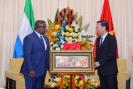 Tổng thống Sierra Leone mong muốn hợp tác về công nghệ cao với TP.HCM