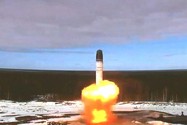 Ông Putin nêu thời điểm triển khai tên lửa Sarmat chở hơn 10 đầu đạn hạt nhân cùng lúc