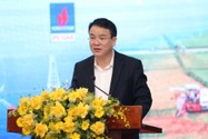 Kinh tế Việt Nam khởi sắc nhưng xuất hiện thách thức mới