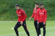 Bayern bác tin đồn chiêu mộ Ronaldo