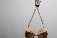 Người đàn ông treo cổ tự tử trong nhà nghi vấn do nợ nần
