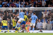 Haaland lại lập hat-trick, Man City 'hủy diệt' Nottingham