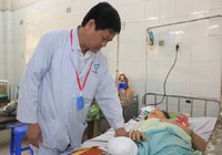 Đắp lá sim lên vết thương, người phụ nữ phải cắt bỏ chân