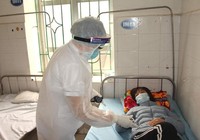 Thêm 6 ca COVID-19, 1 ca âm tính rồi lại dương tính