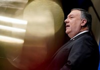 Vợ chồng cựu Ngoại trưởng Mỹ Pompeo bị tố 'vi phạm đạo đức'