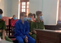 Lại hoãn xử vụ thầy giáo dâm ô nhiều nam sinh