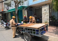 Sau khi 'cù nhây’ với CSGT, người vi phạm bỏ luôn phương tiện