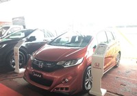 Quá ế ẩm, Honda Jazz mất tích trên gian hàng Honda Việt Nam
