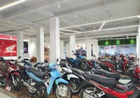 Người Việt giảm mua xe máy, doanh số toàn thị trường lao dốc