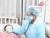 Video: Nữ bác sĩ về hưu quay lại hỗ trợ BV Chợ Rẫy chống dịch