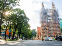 Video: Đường phố Sài Gòn vắng vẻ trước giờ giãn cách