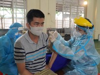 Video: ‘Tôi rất may mắn khi được tiêm vaccine COVID-19’