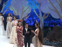 Khánh Vân lan tỏa thông điệp bảo vệ rừng qua thời trang