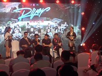  Nhóm nhạc đông nhất Việt Nam trưởng thành hơn trong MV mới