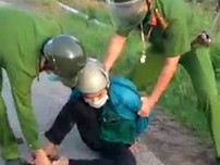 Video: Thưởng nóng tập thể, cá nhân bắt đối tượng tàng trữ ma túy số lượng lớn 