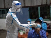 Video: Khẩn trương lấy mẫu xét nghiệm tại lò mổ gia súc lớn nhất Đà Nẵng