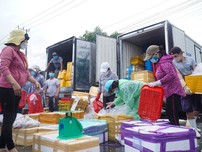 Video: Cảng cá lớn nhất miền Trung ngày đầu mở bán