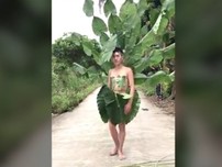 Thời trang 'cây nhà lá vườn' siêu độc đáo và hài hước