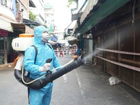 Video: TP.HCM giãn cách xã hội từ giữa đêm nay