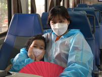 Video: Hơn 400 công dân Quảng Trị tạm biệt TP.HCM về quê vì dịch COVID-19