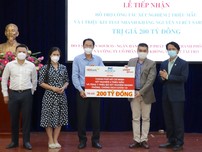 Video: Sovico, HD Bank, VietJet tặng TP.HCM 1 triệu bộ kit xét nghiệm COVID-19