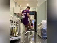 Video: 2 tuần cách ly học trò thầy Park tập với cơ bắp cuồn cuộn