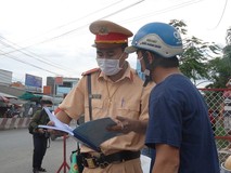 Video: Thực hiện giãn cách xã hội, nếu vi...