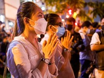 Nước mắt rơi trong đêm tưởng niệm hơn 23...