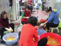 Người phụ nữ đam mê làm từ thiện và 'Tiệm...