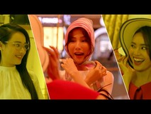 Video: Lan Ngọc, Nhã Phương, Diễm My 9X hội...