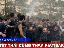 Toàn đội HA Gia Lai vui tết Thái, té...