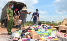 Video: Tiêu hủy số lượng lớn hàng hóa không rõ nguồn gốc