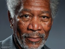 Chân dung Morgan Freeman như thật được vẽ bằng iPad