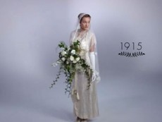 Clip hot: Lịch sử 100 năm chiếc váy cưới