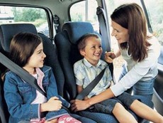 Sự khác biệt giữa có và không thắt dây an toàn