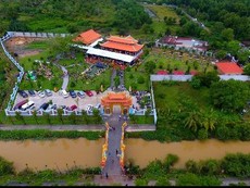 Toàn cảnh nhà thờ Tổ của Hoài Linh qua ống kính flycam